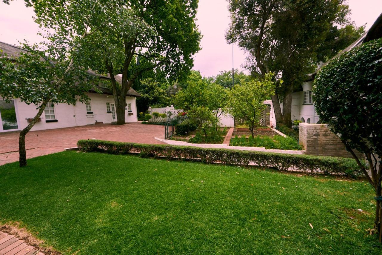 Sandton Country Manor Йоханнесбург Экстерьер фото
